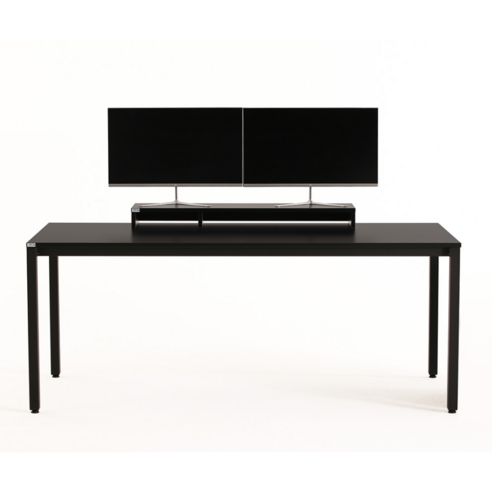 게이머의 꿈을 실현하는 몰입적 작업 공간