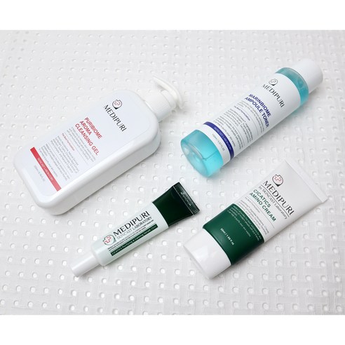 사춘기 여드름 피부의 필수품: 메디퓨리 기초 화장품 4종 세트