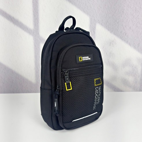 가볍고 자유로운 여행, 내셔널지오그래픽 슬링백 하나로!