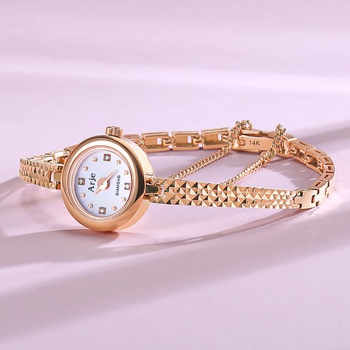 골드앤 14K 메시블 라운드 시계 팔찌는 훌륭한 디자인과 고품질을 자랑하는 제품입니다.