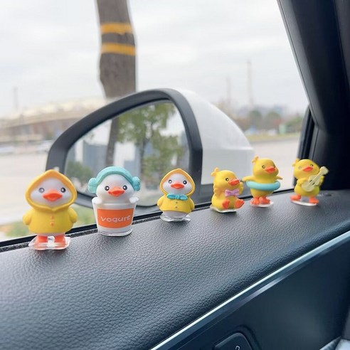 귀여운 오리 장식으로 차량에 즐거움과 화려함을 선사하세요