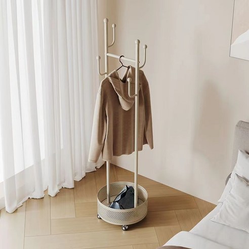 좁은 공간, 옷 정리 고민 끝! kurua 이동식 행거로 쾌적한 생활을!