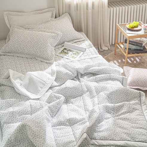 시원하고 편안한 여름밤 수면을 위한 여름이불 시어서커 쿨링 차렵이불베개세트