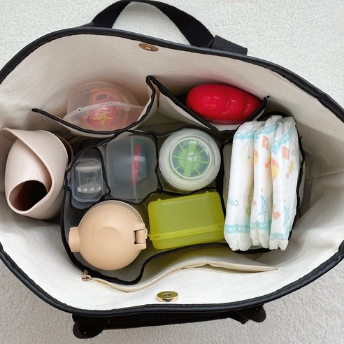 우아로그 캔버스 기저귀 가방은 가벼움과 유용성을 갖춘 완벽한 육아용품