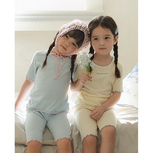 "어머, 우리 아이 찰떡!" 엄마의 눈을 사로잡는 마법, 해피버스 피콧 25SS 해피버스실내복