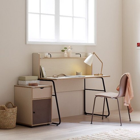 일룸책상 추천 상품노마 높은 선반형 책상 제품 사진