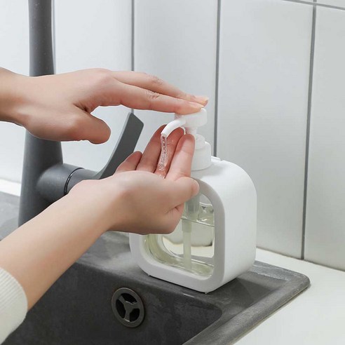 디자인과 실용성을 갖춘 우유닉 공병 디스펜서