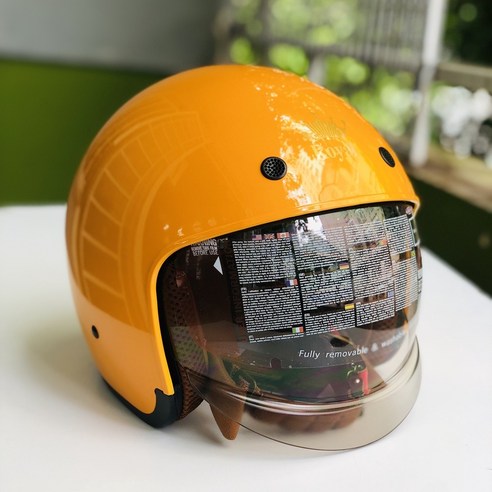 바람을 가르며 자유를 만끽하다, 로얄 헬멧 M139