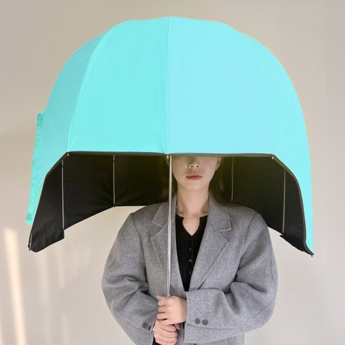 필드 위 스타일과 기능성을 겸비한 필수템, 나레스트 골프 양산 헬멧우산