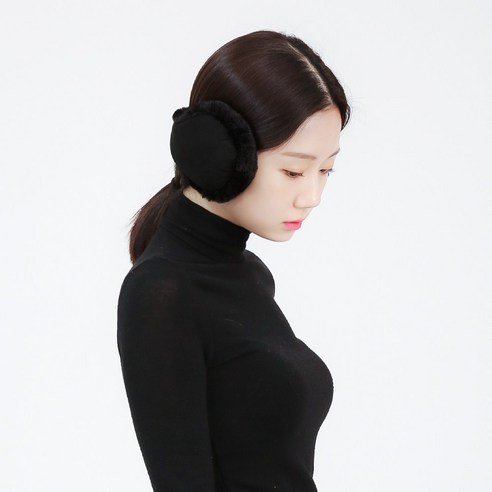 라핑 어그 러블리 귀마개는 겨울에 따뜻함과 스타일을 동시에 즐길 수 있는 아이템