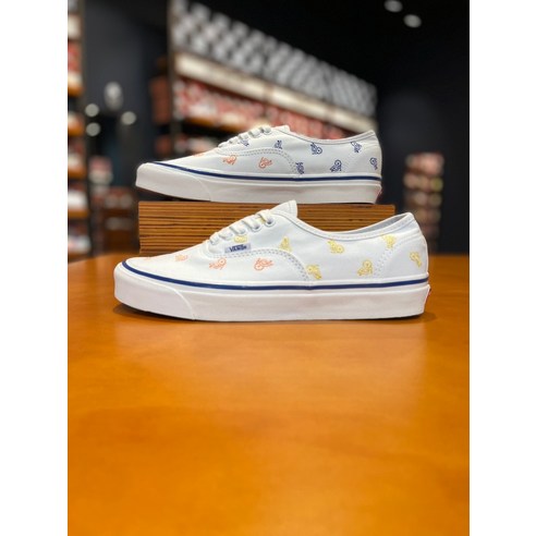 반스 스니커즈 어센틱 44DX VN0A5KX4AVZ