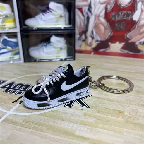 GD 감성을 손안에! 나만의 개성을 더해줄 특별한 아이템 지디키링