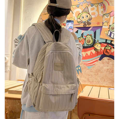 가볍고 스타일리쉬한 라이프윙 기저귀 가방 하나로 육아는 템빨!