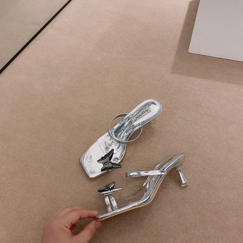 하이힐 샌들