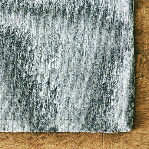 편리함과 세련됨이 공존하는 완벽한 러그