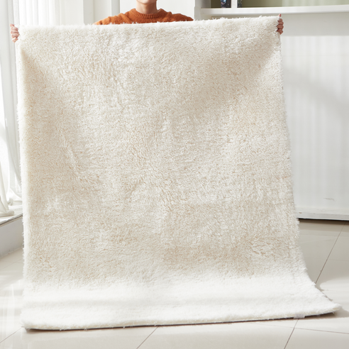 고급스러움과 실용성을 겸비한 물세탁 가능 샤기 러그