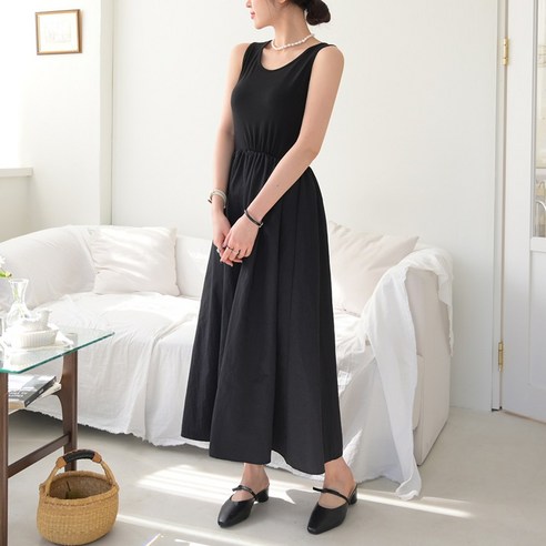 데일리앤 모아르 롱 원피스: 여름 스타일의 우아함과 세련미