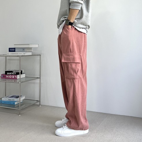 스타일리시한 Y2K 코디네이션