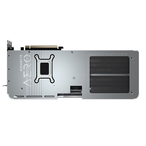 RTX 5070 Ti AERO OC 화이트로 당신의 PC를 성능과 아름다움 모두 갖춘 궁극의 시스템으로 완성하세요.