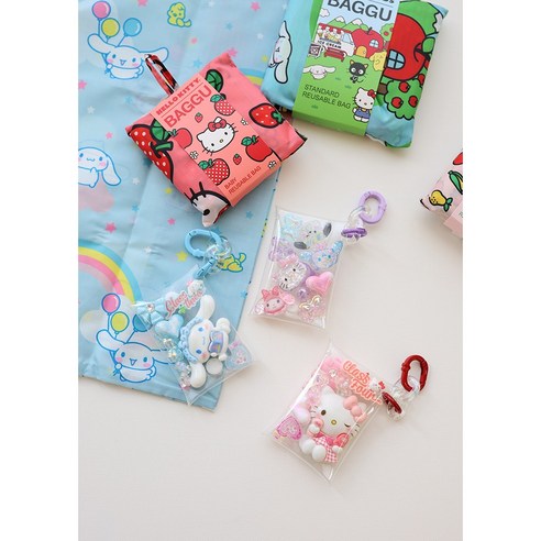 나만의 사랑스러움을 담다: 산리오 DIY 파우치 키링 가챠파우치 리뷰 키티가챠