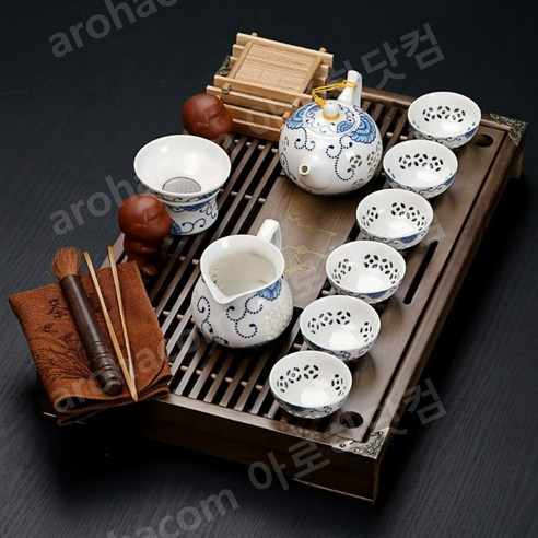 전통적인 일본 차문화를 고급스럽고 저렴하게 경험하세요.