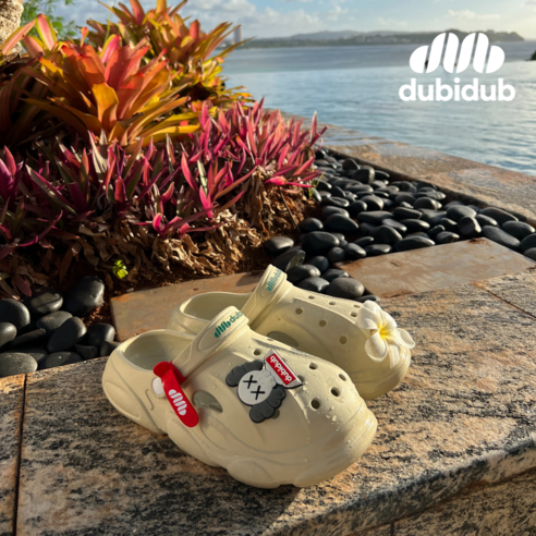 스타일과 편안함을 모두 갖춘 여름 필수템, 두비둡 몬도 EVA샌들!