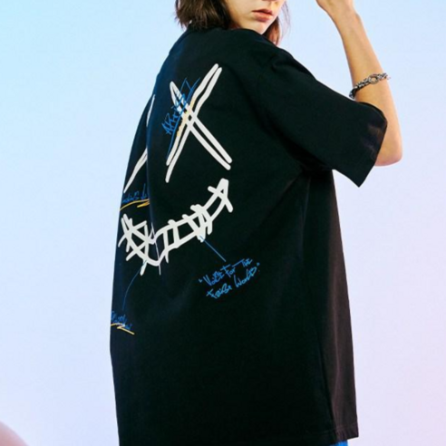 편안하고 스타일리시한 일상 스타일을 완성하세요.