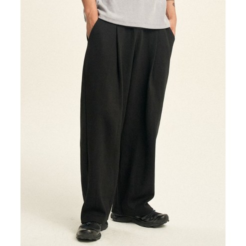 제로 XERO Deep One Tuck Sweat Pants Black