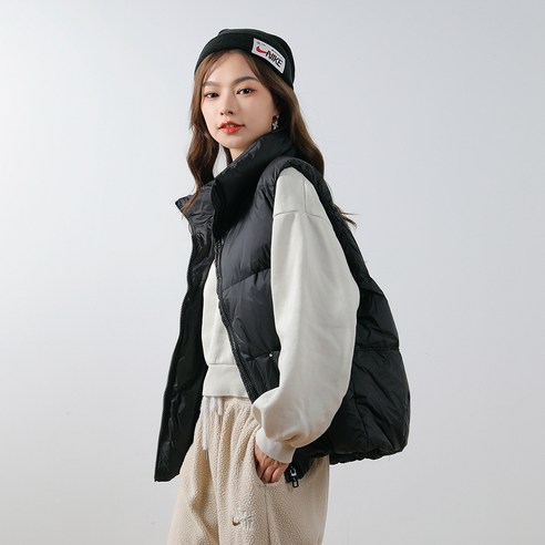 겨울을 책임질 따뜻한 경량 오리털 패딩조끼