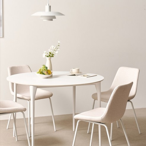 일상 속 고급스러움이 깃든 세라믹 식탁