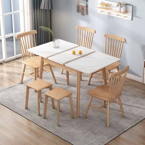 공간 효율성을 극대화하는 고급 식탁