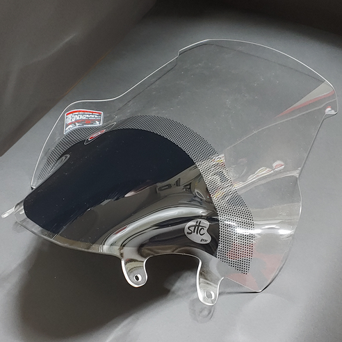 PCX 롱 윈드스크린으로 바람을 가르며 질주하는 자유를 만끽하세요!