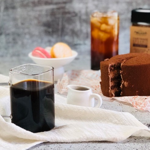 진한 로스팅의 유기농 공정 무역 다크 로스트 커피