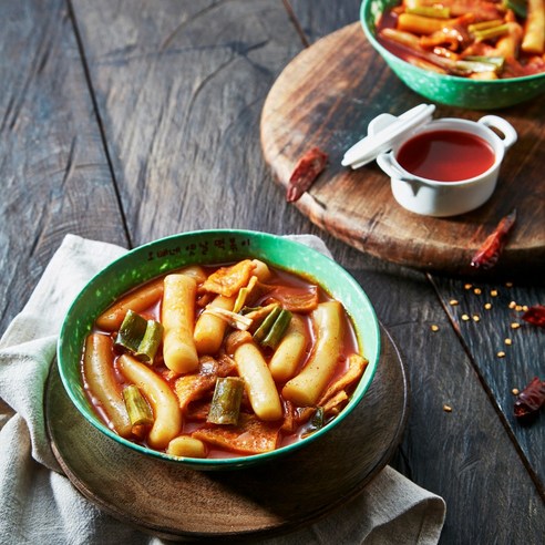 "오늘 뭐 먹지?" 10분 만에 완성하는 마법, 오빠네 옛날 떡볶이 2인 세트 솔직 후기 닥치고떡볶이