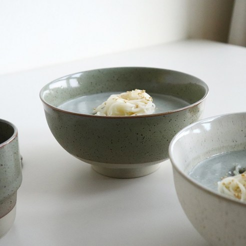 일상의 식탁을 더욱 풍요롭게 만드는 스나 면기