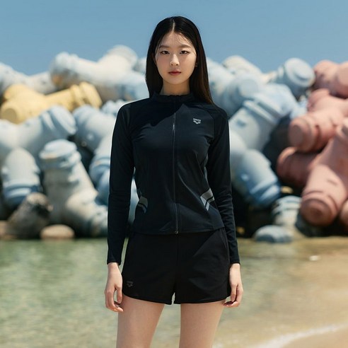 뜨거운 여름, 스타일과 안전을 책임질 래쉬가드 세트! 당신의 선택은? 아레나래쉬가드세트