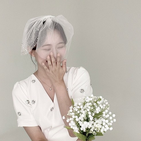 블랙 웨딩베일로 잊지 못할 특별한 순간을!