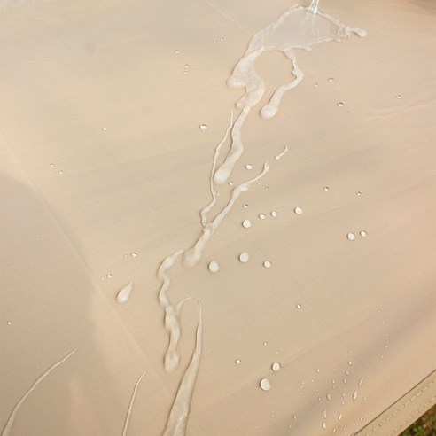 넓고 시원한 그늘, 캠핑의 품격을 높이다