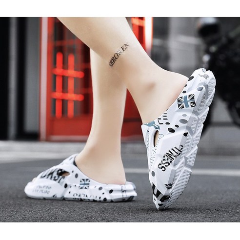 발편한 발걸음으로 하루를 시작하는 굿우리 키높이 사무실 슬리퍼