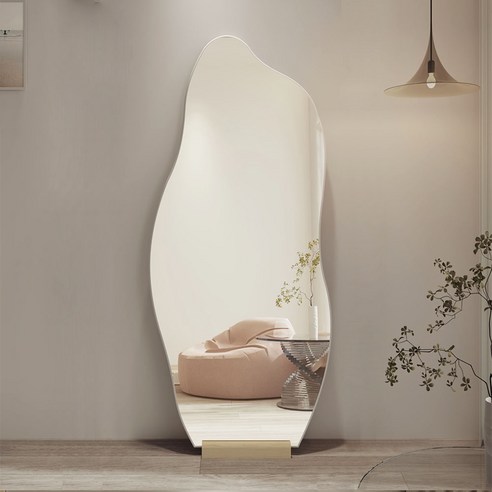 비정형 거울 하나로 완성하는 감각적인 공간, 프리메이드 스탠드 전신거울