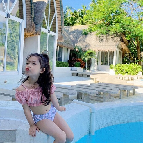 루아베베 핑크 비키니 세트로 우리 아이의 빛나는 여름을 디자인하세요!