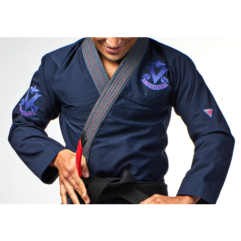 섬세한 기술을 위한 완벽한 파트너, 뱅가드 헥사라이트 네이비 주짓수 도복