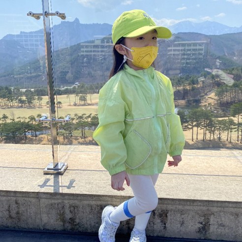 어린이를 위한 가볍고 통기성 있는 여름 바람막이