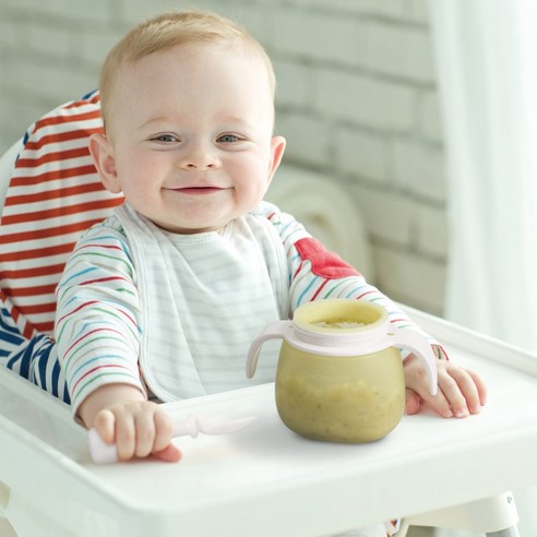 안전과 편리함을 담은 꼬꼬노리 멜럽봉봉 실리콘 빨대컵으로 건강한 이유식을 시작하세요.