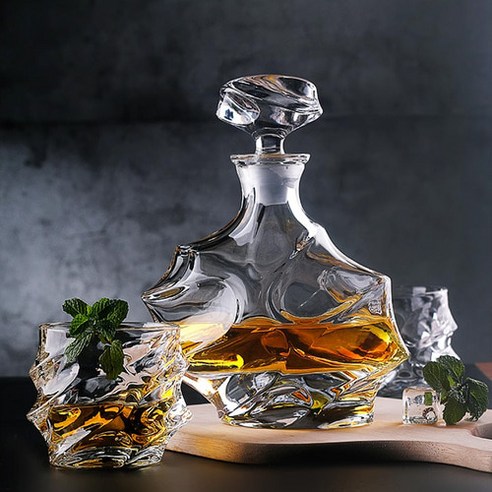 고급스러운 위스키 경험을 위한 크리스탈 위스키 디캔터 온더락잔 세트