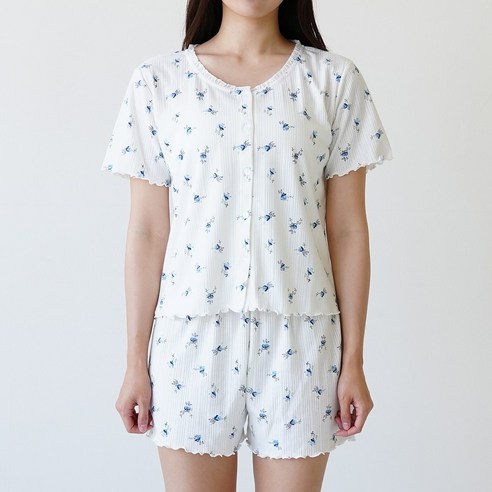 잠 못 드는 밤, 사랑스러움 한 스푼 더하기: 엘라운지 파자마 솔직 후기 예쁜잠옷