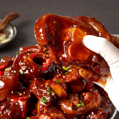 퇴근 후 10분 만에 완성되는 매콤한 행복, 원팩쿠캣 한우 매콤 우족찜