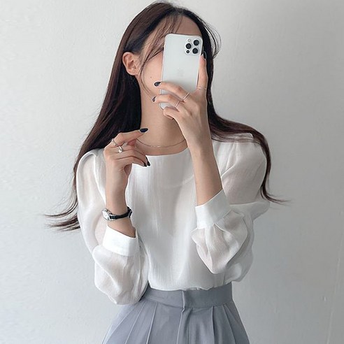[아롬블룸] 쉬어 퍼프소매 라운드넥 블라우스
