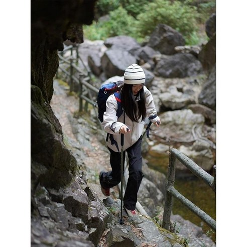 등산하는 여성을 위한 필수품: Asure 여성 등산 바지