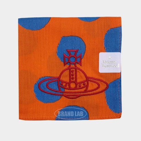 당신의 스타일을 완성하는 특별한 선물, 비비안 웨스트우드 손수건 스카프